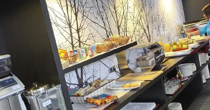 アパートホテル セルコテル ブールバール ビトリア ガステイス ビトリア・ガステイス