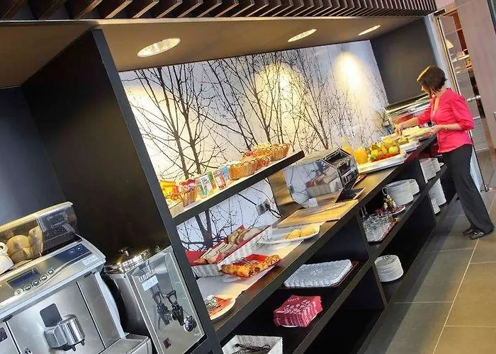 アパートホテル セルコテル ブールバール ビトリア ガステイス 4*